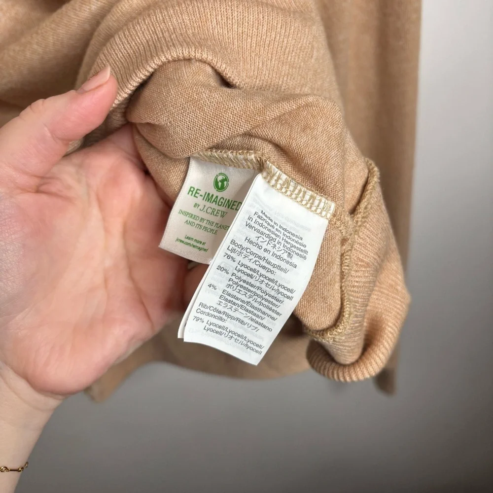 J. Crew Supercozy mockneck pullover size Medium